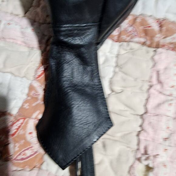 Leather SKULL Cap with Rose/Flames-Very Nice - Picture 4 of 6